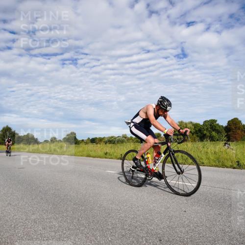 31.08.2025 - Elbe Triathlon Hamburg Michael Burmester http://msf.ph/oto/8664114 31.08.2025 09:47:17 Radfahren 400, 516, 533, 545, 723, 749, 915 meine-sportfotos.de