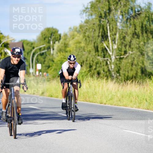 31.08.2025 - Elbe Triathlon Hamburg Michael Burmester http://msf.ph/oto/8664115 31.08.2025 09:22:29 Radfahren 397, 405, 426, 479, 557, 614 meine-sportfotos.de