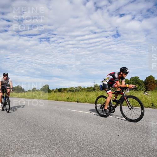 31.08.2025 - Elbe Triathlon Hamburg Michael Burmester http://msf.ph/oto/8664116 31.08.2025 09:47:18 Radfahren 400, 516, 533, 545, 723, 749, 915 meine-sportfotos.de