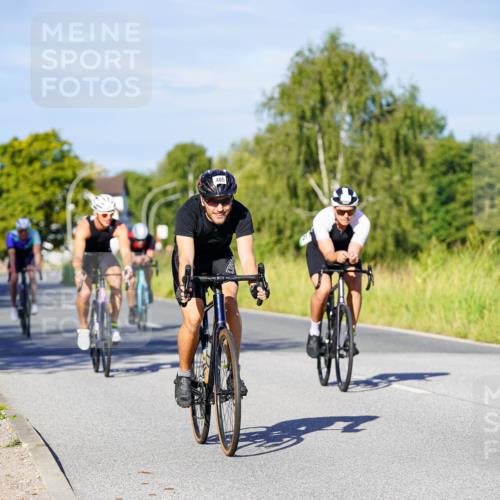 31.08.2025 - Elbe Triathlon Hamburg Michael Burmester http://msf.ph/oto/8664117 31.08.2025 09:22:30 Radfahren 181, 193, 397, 405, 426, 479, 557, 614 meine-sportfotos.de