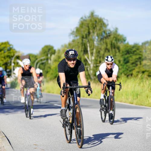 31.08.2025 - Elbe Triathlon Hamburg Michael Burmester http://msf.ph/oto/8664121 31.08.2025 09:22:30 Radfahren 181, 193, 397, 405, 426, 479, 557, 614 meine-sportfotos.de