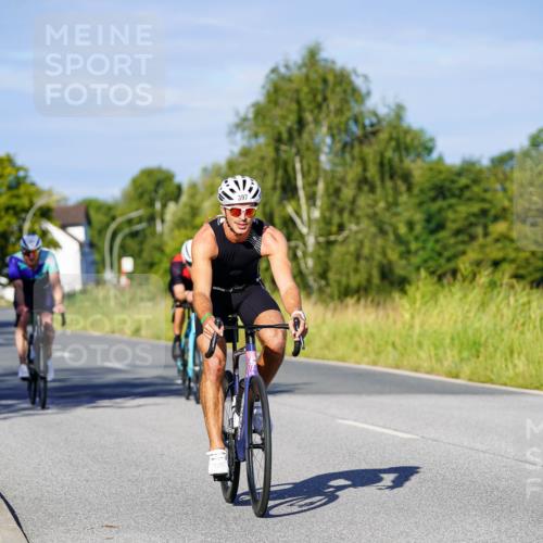 31.08.2025 - Elbe Triathlon Hamburg Michael Burmester http://msf.ph/oto/8664124 31.08.2025 09:22:31 Radfahren 181, 193, 195, 397, 405, 426, 479, 557, 614 meine-sportfotos.de