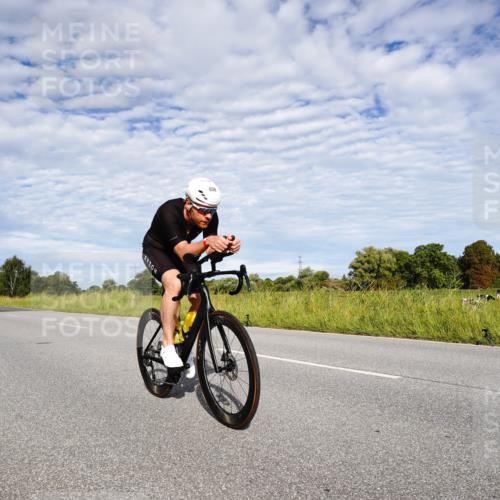 31.08.2025 - Elbe Triathlon Hamburg Michael Burmester http://msf.ph/oto/8664127 31.08.2025 09:47:32 Radfahren 253, 609, 636, 657, 850 meine-sportfotos.de