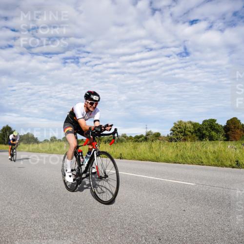 31.08.2025 - Elbe Triathlon Hamburg Michael Burmester http://msf.ph/oto/8664136 31.08.2025 09:47:40 Radfahren 657, 674, 754, 828, 850, 912 meine-sportfotos.de
