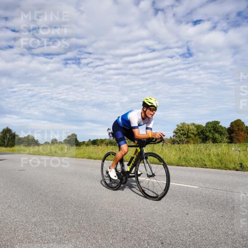 31.08.2025 - Elbe Triathlon Hamburg Michael Burmester http://msf.ph/oto/8664138 31.08.2025 09:47:41 Radfahren 657, 674, 754, 828, 850, 912 meine-sportfotos.de