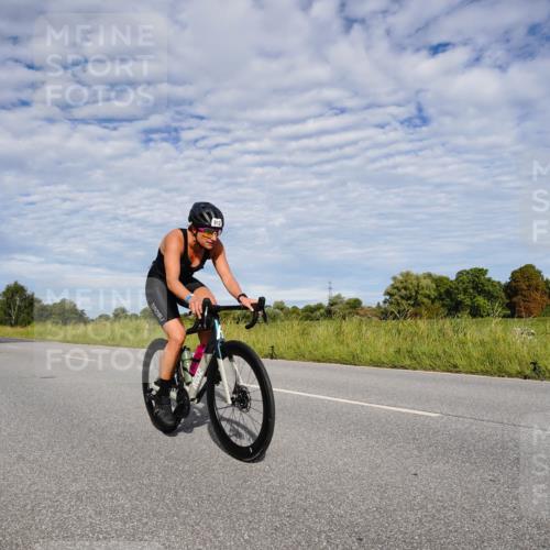 31.08.2025 - Elbe Triathlon Hamburg Michael Burmester http://msf.ph/oto/8664142 31.08.2025 09:47:46 Radfahren 256, 374, 413, 674, 912 meine-sportfotos.de