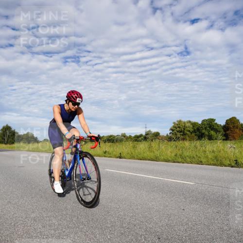 31.08.2025 - Elbe Triathlon Hamburg Michael Burmester http://msf.ph/oto/8664146 31.08.2025 09:47:50 Radfahren 256, 374, 413, 495, 674 meine-sportfotos.de