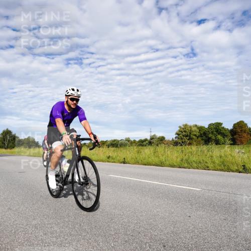 31.08.2025 - Elbe Triathlon Hamburg Michael Burmester http://msf.ph/oto/8664149 31.08.2025 09:47:52 Radfahren 256, 374, 413, 495, 790 meine-sportfotos.de