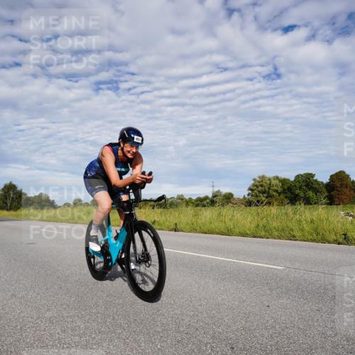 31.08.2025 - Elbe Triathlon Hamburg Michael Burmester http://msf.ph/oto/8664168 31.08.2025 09:48:07 Radfahren 315, 425, 781, 880, 901 meine-sportfotos.de