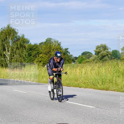 31.08.2025 - Elbe Triathlon Hamburg Michael Burmester http://msf.ph/oto/8664171 31.08.2025 09:22:41 Radfahren 166, 195, 304, 391, 430, 834 meine-sportfotos.de