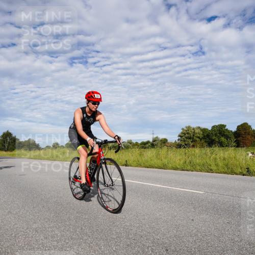 31.08.2025 - Elbe Triathlon Hamburg Michael Burmester http://msf.ph/oto/8664192 31.08.2025 09:48:27 Radfahren 291, 547, 654, 682, 844, 902, 903 meine-sportfotos.de