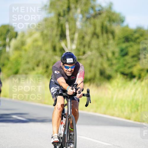 31.08.2025 - Elbe Triathlon Hamburg Michael Burmester http://msf.ph/oto/8664207 31.08.2025 09:23:00 Radfahren 325, 386, 406, 429, 575 meine-sportfotos.de