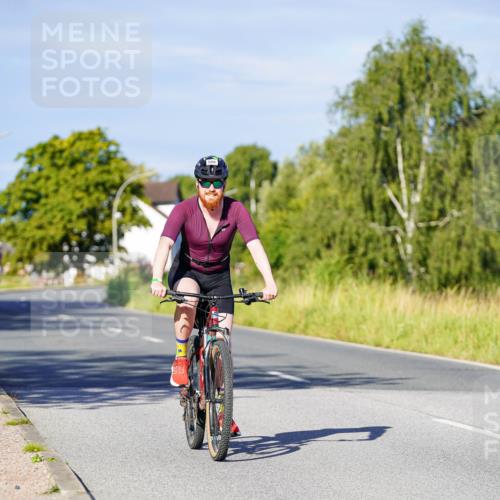 31.08.2025 - Elbe Triathlon Hamburg Michael Burmester http://msf.ph/oto/8664256 31.08.2025 09:23:19 Radfahren 508, 524 meine-sportfotos.de