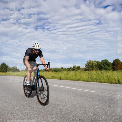 31.08.2025 - Elbe Triathlon Hamburg Michael Burmester http://msf.ph/oto/8664259 31.08.2025 09:49:19 Radfahren 173, 310, 330, 412, 416, 468, 492, 595, 603, 658, 762, 778 meine-sportfotos.de