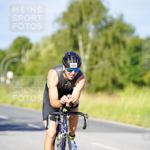 31.08.2025 - Elbe Triathlon Hamburg Michael Burmester http://msf.ph/oto/8664274 31.08.2025 09:23:32 Radfahren 529 meine-sportfotos.de