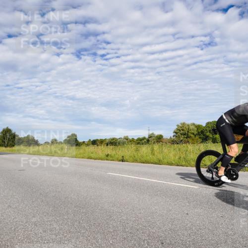31.08.2025 - Elbe Triathlon Hamburg Michael Burmester http://msf.ph/oto/8664317 31.08.2025 09:50:13 Radfahren 638, 671, 871, 926 meine-sportfotos.de