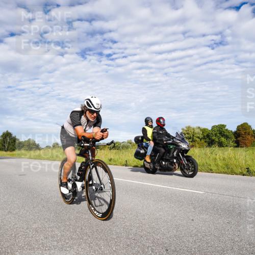 31.08.2025 - Elbe Triathlon Hamburg Michael Burmester http://msf.ph/oto/8664335 31.08.2025 09:50:40 Radfahren 250, 728, 766, 907 meine-sportfotos.de