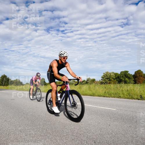 31.08.2025 - Elbe Triathlon Hamburg Michael Burmester http://msf.ph/oto/8664358 31.08.2025 09:50:52 Radfahren 397, 596, 689, 730, 735, 812, 861, 918 meine-sportfotos.de