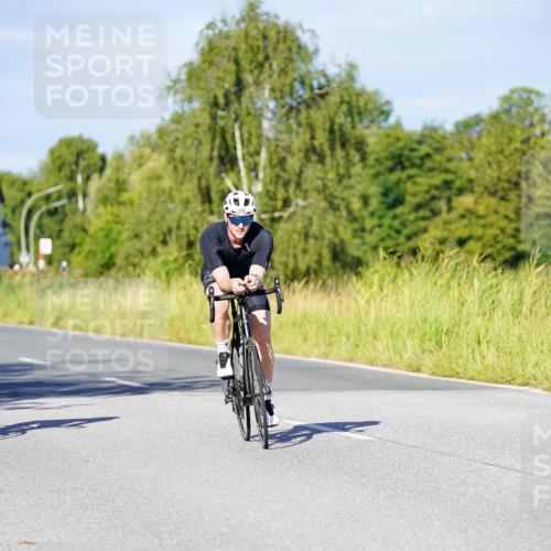 31.08.2025 - Elbe Triathlon Hamburg Michael Burmester http://msf.ph/oto/8664361 31.08.2025 09:23:58 Radfahren 185, 212, 309, 353, 432, 470, 481, 512, 549, 639, 695 meine-sportfotos.de