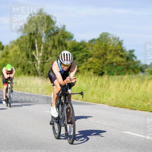 31.08.2025 - Elbe Triathlon Hamburg Michael Burmester http://msf.ph/oto/8664385 31.08.2025 09:24:03 Radfahren 185, 309, 436, 470, 481, 695 meine-sportfotos.de