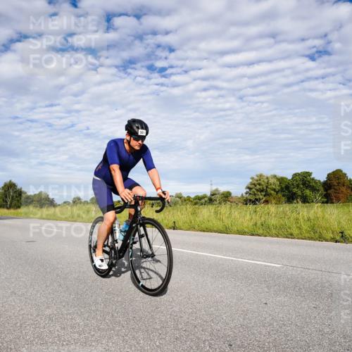 31.08.2025 - Elbe Triathlon Hamburg Michael Burmester http://msf.ph/oto/8664427 31.08.2025 09:51:52 Radfahren 390, 561, 651, 761, 806, 817 meine-sportfotos.de