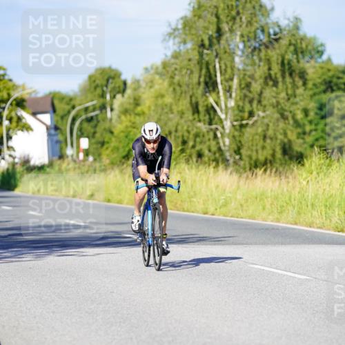 31.08.2025 - Elbe Triathlon Hamburg Michael Burmester http://msf.ph/oto/8664437 31.08.2025 09:24:19 Radfahren 233, 288, 335, 418, 435, 454, 473, 499, 728 meine-sportfotos.de