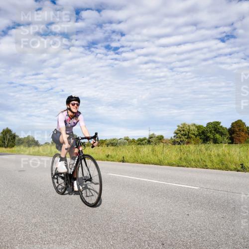 31.08.2025 - Elbe Triathlon Hamburg Michael Burmester http://msf.ph/oto/8664438 31.08.2025 09:52:01 Radfahren 403, 479, 761, 799 meine-sportfotos.de