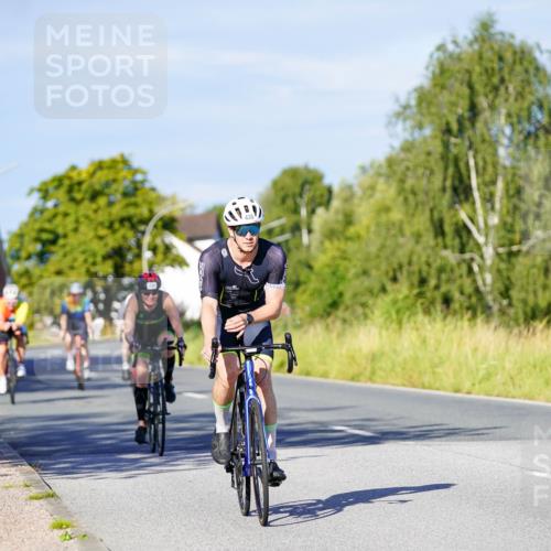 31.08.2025 - Elbe Triathlon Hamburg Michael Burmester http://msf.ph/oto/8664447 31.08.2025 09:24:20 Radfahren 233, 288, 335, 418, 435, 454, 473, 499, 728 meine-sportfotos.de