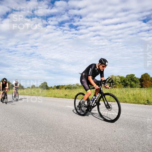 31.08.2025 - Elbe Triathlon Hamburg Michael Burmester http://msf.ph/oto/8664498 31.08.2025 09:53:06 Radfahren 453, 457, 540, 704, 736, 753, 870, 894 meine-sportfotos.de