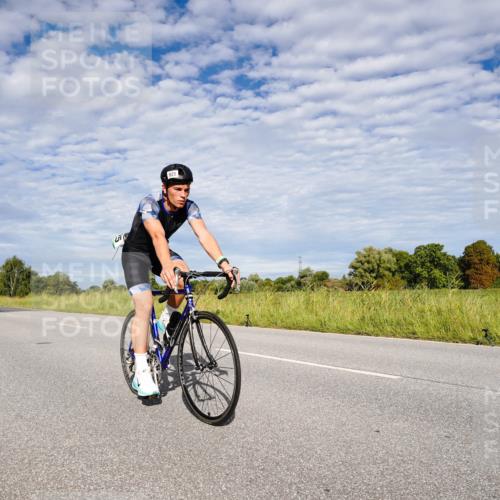 31.08.2025 - Elbe Triathlon Hamburg Michael Burmester http://msf.ph/oto/8664531 31.08.2025 09:53:32 Radfahren 481, 524, 549, 574, 639, 768, 925 meine-sportfotos.de