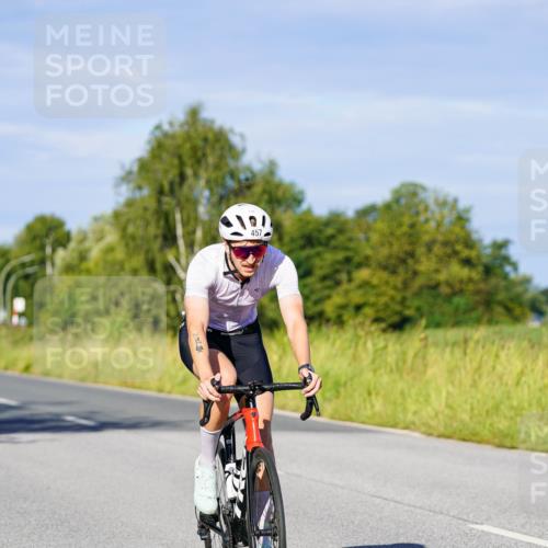 31.08.2025 - Elbe Triathlon Hamburg Michael Burmester http://msf.ph/oto/8664551 31.08.2025 09:24:52 Radfahren 260, 373, 403, 456, 457, 477, 548, 597, 627, 659 meine-sportfotos.de