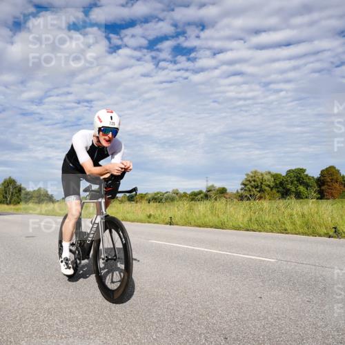31.08.2025 - Elbe Triathlon Hamburg Michael Burmester http://msf.ph/oto/8664576 31.08.2025 09:54:26 Radfahren 434, 525, 548, 653, 662, 725 meine-sportfotos.de