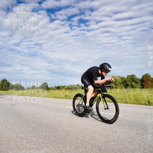 31.08.2025 - Elbe Triathlon Hamburg Michael Burmester http://msf.ph/oto/8664593 31.08.2025 09:54:46 Radfahren 521, 530, 587, 630, 874 meine-sportfotos.de