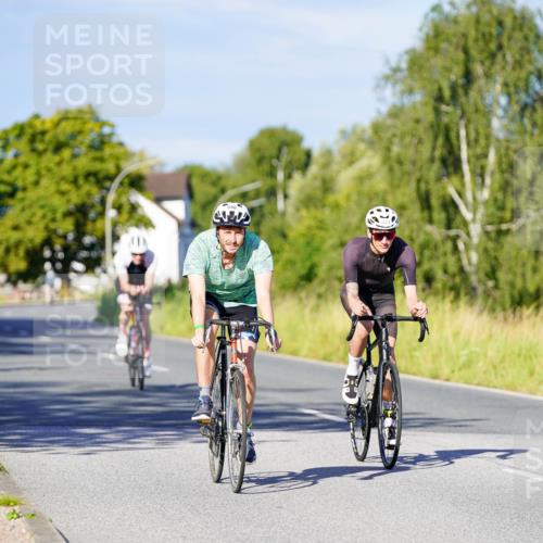 31.08.2025 - Elbe Triathlon Hamburg Michael Burmester http://msf.ph/oto/8664611 31.08.2025 09:25:15 Radfahren 293, 459, 462, 546, 611, 753 meine-sportfotos.de