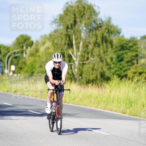 31.08.2025 - Elbe Triathlon Hamburg Michael Burmester http://msf.ph/oto/8664620 31.08.2025 09:25:17 Radfahren 293, 459, 462, 546, 753 meine-sportfotos.de