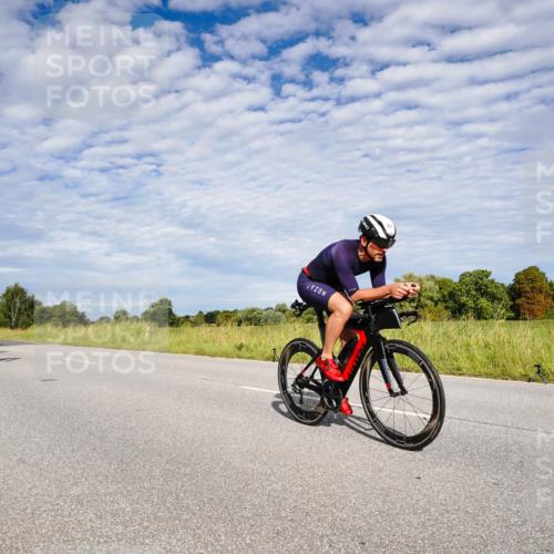 31.08.2025 - Elbe Triathlon Hamburg Michael Burmester http://msf.ph/oto/8664653 31.08.2025 09:55:50 Radfahren 289, 558, 631, 745, 910 meine-sportfotos.de