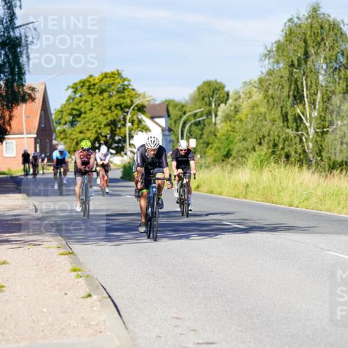 31.08.2025 - Elbe Triathlon Hamburg Michael Burmester http://msf.ph/oto/8664709 31.08.2025 09:25:47 Radfahren 348, 366, 424, 453, 507, 550, 625 meine-sportfotos.de