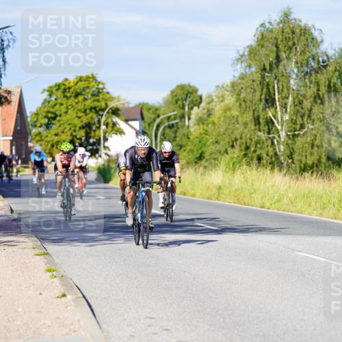 31.08.2025 - Elbe Triathlon Hamburg Michael Burmester http://msf.ph/oto/8664712 31.08.2025 09:25:47 Radfahren 348, 366, 424, 453, 507, 550, 625 meine-sportfotos.de