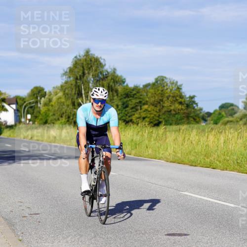 31.08.2025 - Elbe Triathlon Hamburg Michael Burmester http://msf.ph/oto/8664737 31.08.2025 09:25:52 Radfahren 334, 348, 424, 507, 525, 550, 554, 579, 625 meine-sportfotos.de