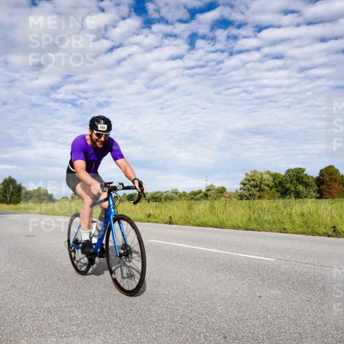 31.08.2025 - Elbe Triathlon Hamburg Michael Burmester http://msf.ph/oto/8664744 31.08.2025 09:57:23 Radfahren 490, 648, 665, 722, 851, 887 meine-sportfotos.de