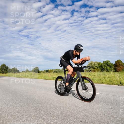 31.08.2025 - Elbe Triathlon Hamburg Michael Burmester http://msf.ph/oto/8664772 31.08.2025 09:58:01 Radfahren 486, 646, 916 meine-sportfotos.de