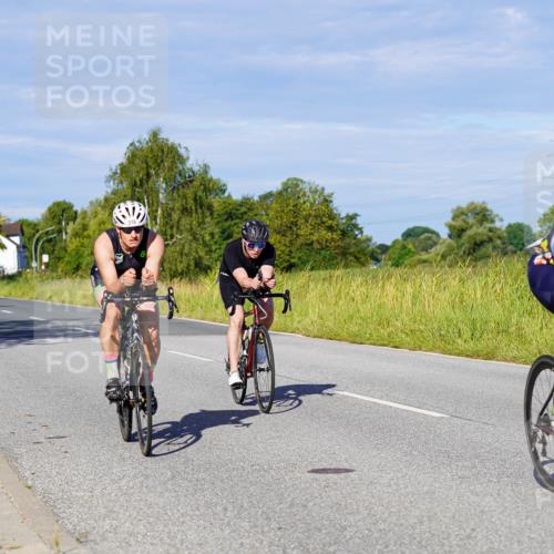 31.08.2025 - Elbe Triathlon Hamburg Michael Burmester http://msf.ph/oto/8664828 31.08.2025 09:26:30 Radfahren 175, 248, 316, 318, 341, 434, 438, 444, 445, 461, 471, 558, 650 meine-sportfotos.de