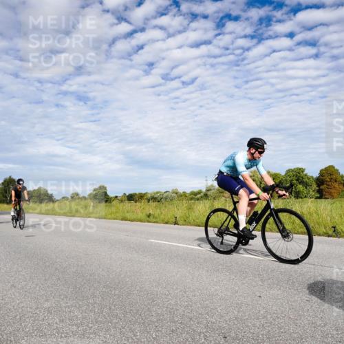 31.08.2025 - Elbe Triathlon Hamburg Michael Burmester http://msf.ph/oto/8664830 31.08.2025 09:59:19 Radfahren 387, 605, 624, 712, 732, 835, 845 meine-sportfotos.de