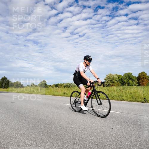 31.08.2025 - Elbe Triathlon Hamburg Michael Burmester http://msf.ph/oto/8664836 31.08.2025 09:59:22 Radfahren 387, 605, 624, 712, 835, 928 meine-sportfotos.de