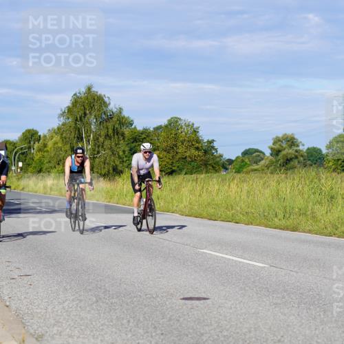 31.08.2025 - Elbe Triathlon Hamburg Michael Burmester http://msf.ph/oto/8664839 31.08.2025 09:26:34 Radfahren 248, 318, 341, 444, 445, 461, 558, 596, 650, 716, 725 meine-sportfotos.de