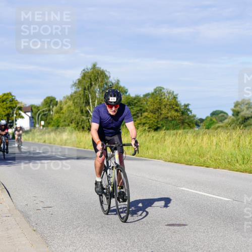 31.08.2025 - Elbe Triathlon Hamburg Michael Burmester http://msf.ph/oto/8664894 31.08.2025 09:26:44 Radfahren 183, 221, 261, 312, 506, 596, 601, 608, 615, 622, 631, 643 meine-sportfotos.de