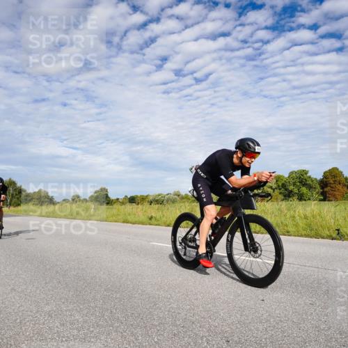 31.08.2025 - Elbe Triathlon Hamburg Michael Burmester http://msf.ph/oto/8664904 31.08.2025 10:00:22 Radfahren 589, 655, 729 meine-sportfotos.de