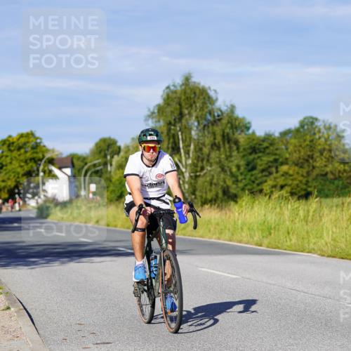 31.08.2025 - Elbe Triathlon Hamburg Michael Burmester http://msf.ph/oto/8664939 31.08.2025 09:26:57 Radfahren 266, 368, 399 meine-sportfotos.de