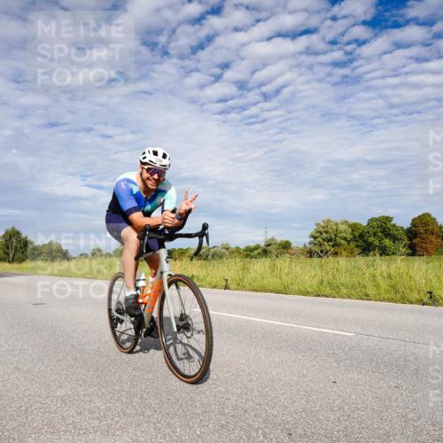 31.08.2025 - Elbe Triathlon Hamburg Michael Burmester http://msf.ph/oto/8664954 31.08.2025 10:01:25 Radfahren 431, 534, 691, 823, 826 meine-sportfotos.de