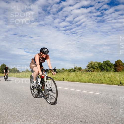 31.08.2025 - Elbe Triathlon Hamburg Michael Burmester http://msf.ph/oto/8664989 31.08.2025 10:02:08 Radfahren 394, 569, 634, 656, 660, 838, 859 meine-sportfotos.de